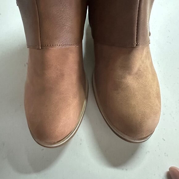 Brown Leather Knee-High Boots With Dual Zipper Closure & Block Heel - Picture 12 of 13